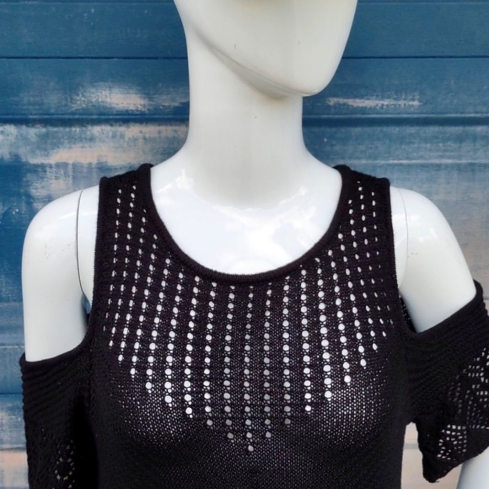 Ladies Sweater Blouse (Open Shoulders/Back)